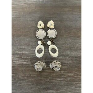 Vintage silver tone clip on earrings